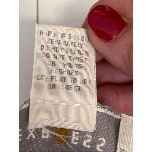 Express Tricot Women's Long Sleeve Lambswool Knitted Sweater Cream Size Large - Picture 4 of 4